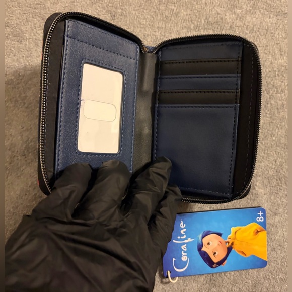 Loungefly Coraline Icons Zip Wallet - Picture 3 of 3
